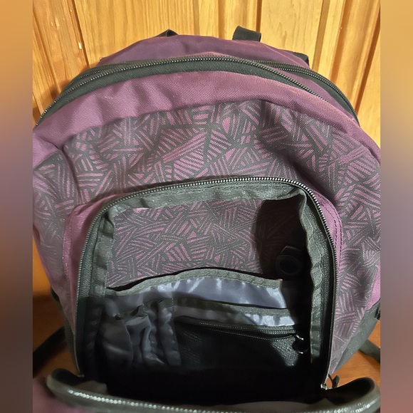 Levi’s Dark Purple Backpack with black abstract line design on the front - Picture 4 of 7